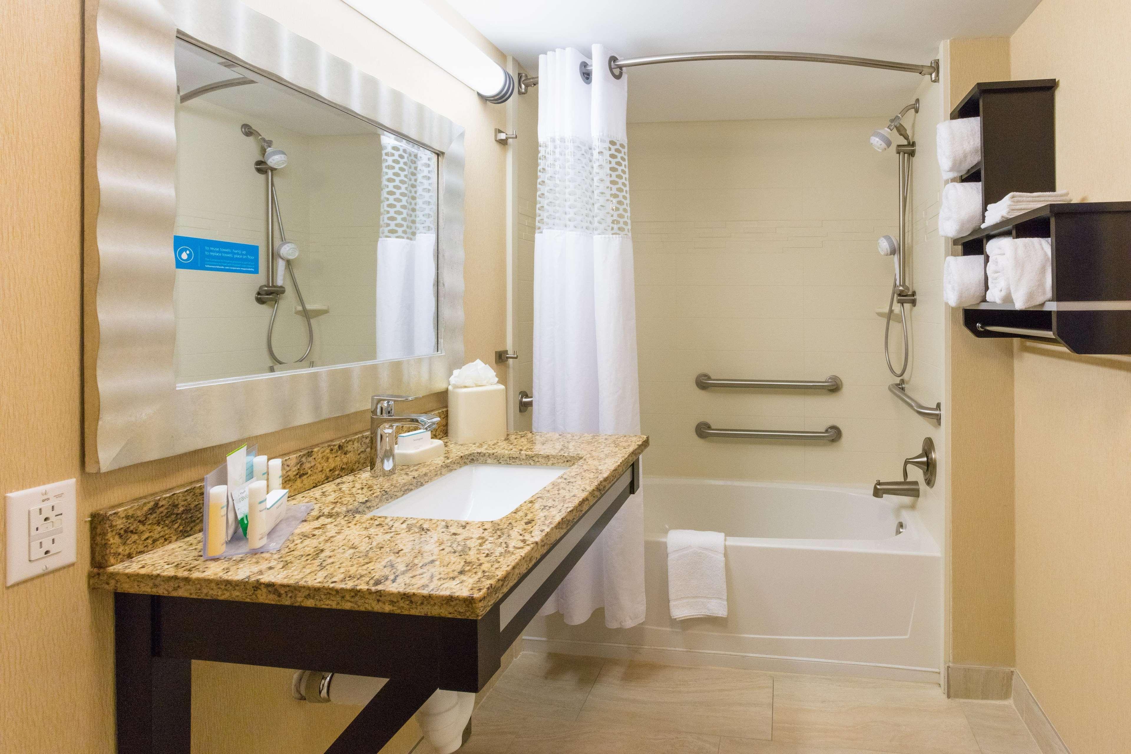 Hampton Inn Daytona Beach/Beachfront Экстерьер фото