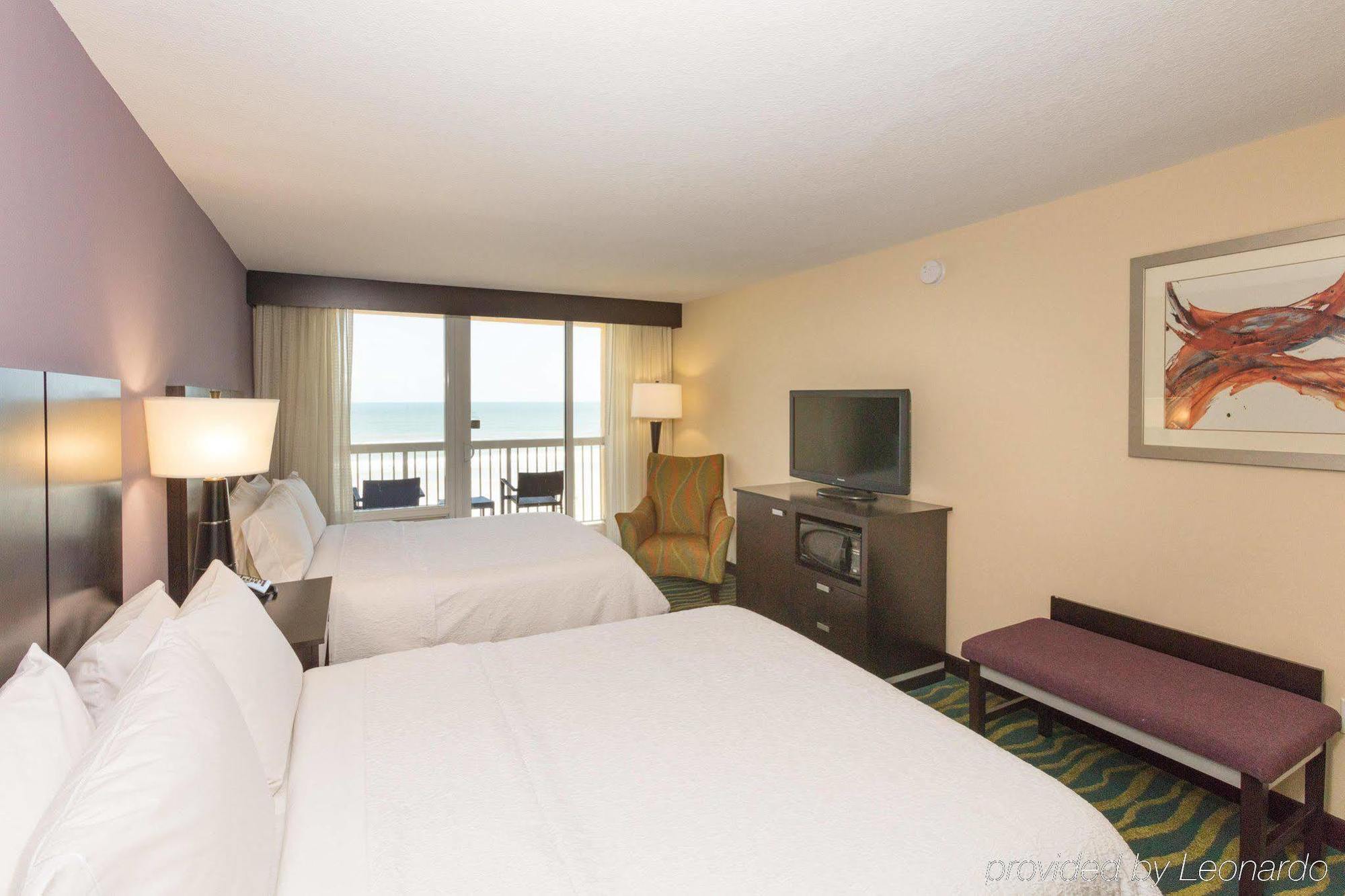 Hampton Inn Daytona Beach/Beachfront Экстерьер фото